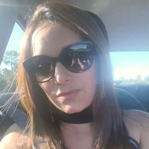 Meet your Posher, Marianne